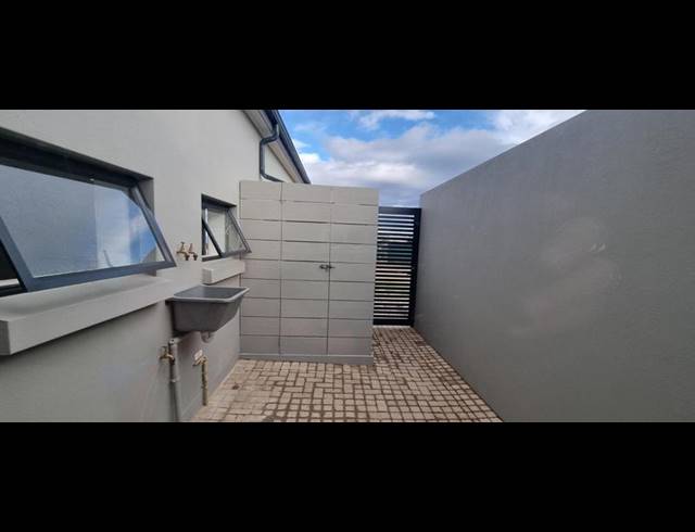 3 BEDROOM PROPERTY TO RENT IN DANA BAY